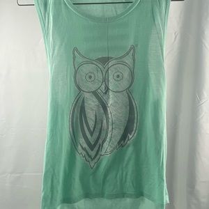 Cute Bella Canvas Hooters tank top!